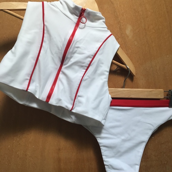 Sexy Two Piece Crop Swimsuit - Picture 3 of 5